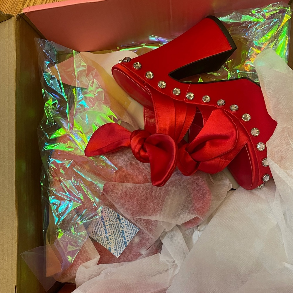 Lover strike a pose bow mule heels(SugarThrillz)